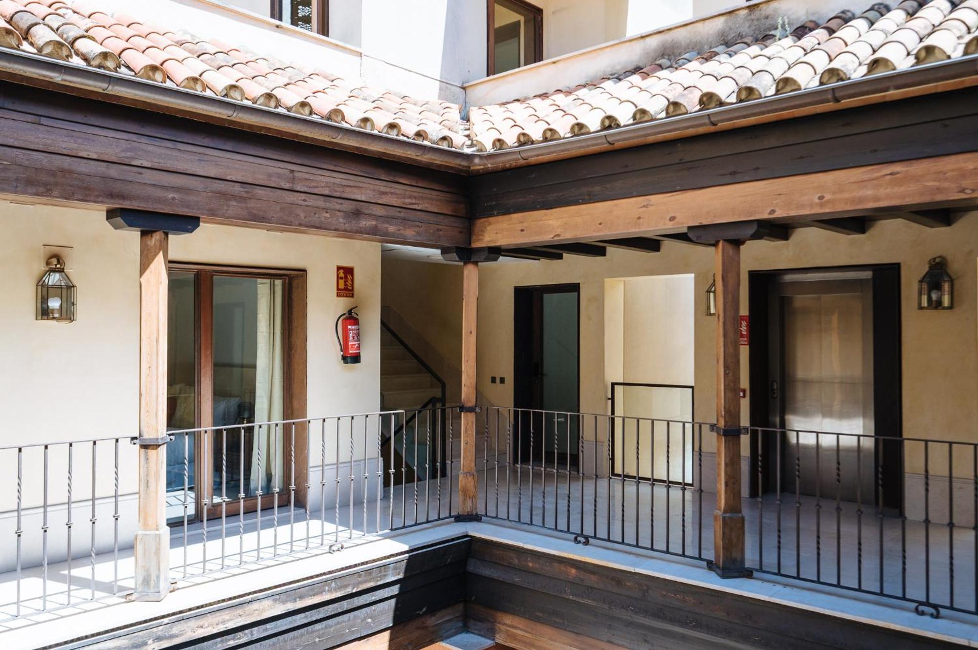 Apartamentos La Vistosona Sevilla Buitenkant foto