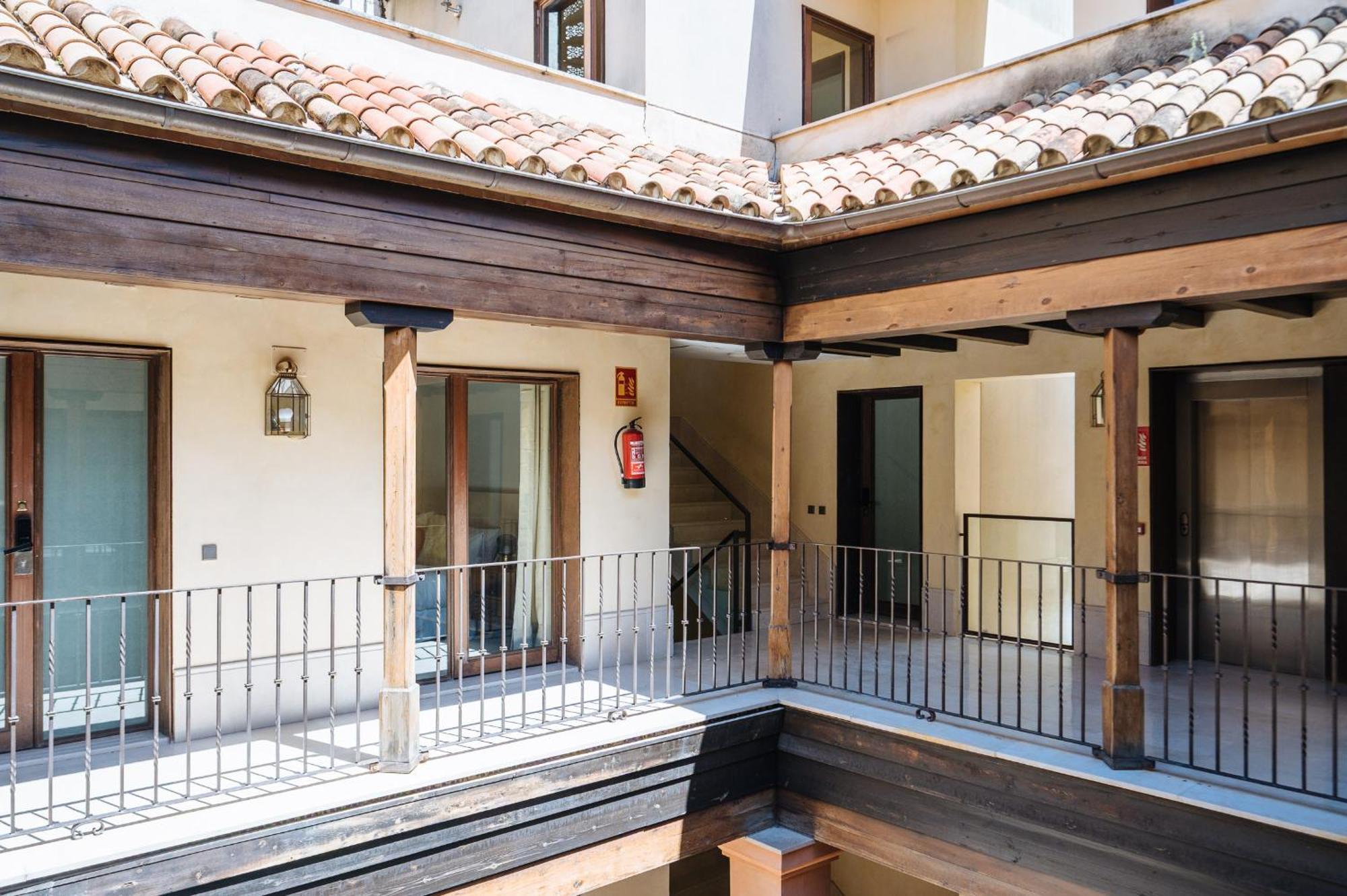 Apartamentos La Vistosona Sevilla Buitenkant foto